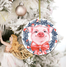 Carregar imagem no visualizador da galeria, Pig in Christmas Wreath Ornament
