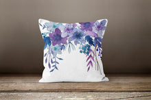 Carregar imagem no visualizador da galeria, Purple Floral Cushion Covers