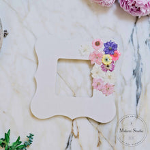 Load image into Gallery viewer, Blue & Yellow Multi Dried Flowers