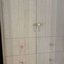 Cargar imagen en el visor de la galería, Gateau, Solid Brass Knobs