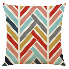 Carregar imagem no visualizador da galeria, Picturesque Cushion Cover