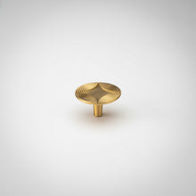 Cargar imagen en el visor de la galería, Star, Solid Brass Cabinet Knob