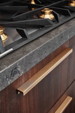 Carregar imagem no visualizador da galeria, Brushed Bronze "Station" Drawer Tab Pull