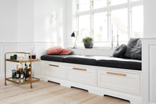 Carregar imagem no visualizador da galeria, Brushed Bronze "Station" Drawer Tab Pull