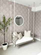 Carregar imagem no visualizador da galeria, Della Wallpaper by Daphne and Sage