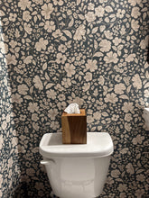 Carregar imagem no visualizador da galeria, Beatrice Wallpaper by Daphne and Sage