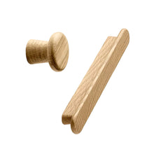 Cargar imagen en el visor de la galería, Clear Lacquered Oak "Classis" Cabinet Knob and Drawer Pull