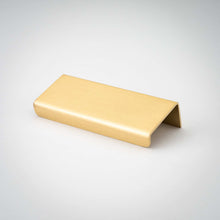 Cargar imagen en el visor de la galería, Verge, Solid Brass Edge Pulls