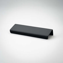 Cargar imagen en el visor de la galería, Verge, Solid Brass Edge Pulls