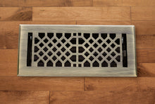 Cargar imagen en el visor de la galería, Cast Brass Vintage Industrial Vent Cover - Antique Brass