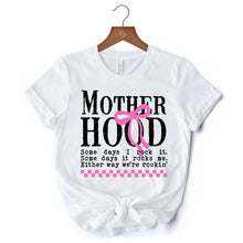 Carregar imagem no visualizador da galeria, Motherhood Coquette Pink Bow T-Shirt, Retro Checkered White Tee for Sassy and Stylish Moms