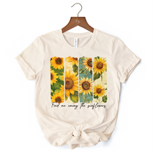 Carregar imagem no visualizador da galeria, Find Me Among the Sunflowers T-Shirt, White and Natural Floral Tee for Trendy Women