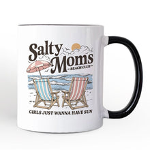 Carregar imagem no visualizador da galeria, Salty Moms Beach Club Personalized Mug, Retro Summer Gift with Custom Name
