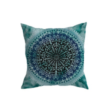 Carregar imagem no visualizador da galeria, Mandala Flower Cushion Covers