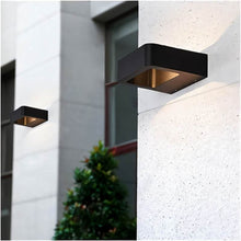 Carregar imagem no visualizador da galeria, Abel Outdoor Wall Lamp