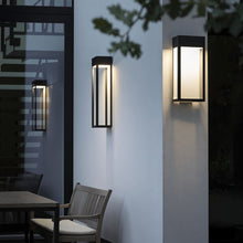 Carregar imagem no visualizador da galeria, Aelina Outdoor Wall Lamp