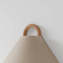 Carregar imagem no visualizador da galeria, Aine Wall Lamp