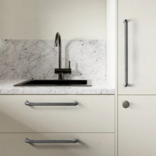 Carregar imagem no visualizador da galeria, Alyma Knob & Pull Bar