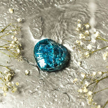 Load image into Gallery viewer, Apatite Heart of Positivity