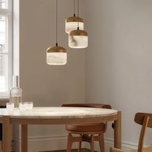 Carregar imagem no visualizador da galeria, Asta Alabaster Pendant Light