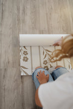 Carregar imagem no visualizador da galeria, Rory Wallpaper by Gooseberry Moon