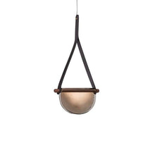 Carregar imagem no visualizador da galeria, Avgi Leather Pendant Light
