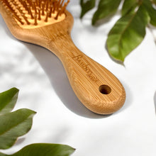 Carregar imagem no visualizador da galeria, Bamboo Paddle Hair Brush | For Kids