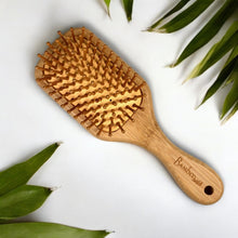 Carregar imagem no visualizador da galeria, Bamboo Paddle Hair Brush | For Kids