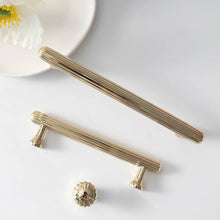 Load image into Gallery viewer, Berdo Knob & Pull Bar