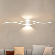 Load image into Gallery viewer, Berrie Wall Lamp