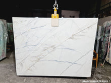 Load image into Gallery viewer, Bianco Rigata White Bookmatching Marble Slabs Polished - Full Truckload