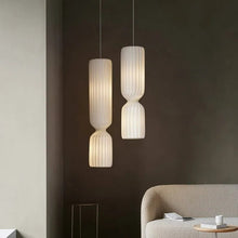 Carregar imagem no visualizador da galeria, Brika Pendant Light