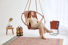Carregar imagem no visualizador da galeria, Genuine Leather Round Hanging Chair Brown Teak Frame
