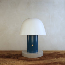 Carregar imagem no visualizador da galeria, Bruma Table Lamp