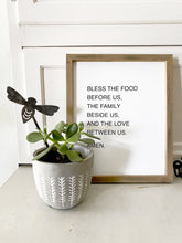 Cargar imagen en el visor de la galería, Bumble Bee Plant Stake