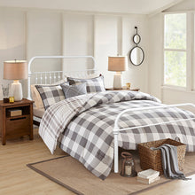 Carregar imagem no visualizador da galeria, 86.4" L X 59.6" W X 44" H Metal Bed Frame Queen Size Standerd Bed Frame - WHITE