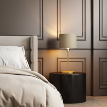 Cargar imagen en el visor de la galería, Chloe Table Lamp