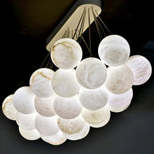 Carregar imagem no visualizador da galeria, Cantus Alabaster Chandelier