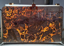 Carregar imagem no visualizador da galeria, Caramel White Beige Bookmatching Marble Slabs Polished - Full Truckload