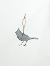 Carregar imagem no visualizador da galeria, Cardinal Bird Christmas Tree Ornament