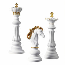 Carregar imagem no visualizador da galeria, Chess Figurine