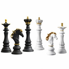 Carregar imagem no visualizador da galeria, Chess Figurine