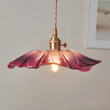 Cargar imagen en el visor de la galería, Clarabelle Pendant Light