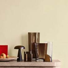 Cargar imagen en el visor de la galería, Como Table Lamp