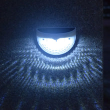 Cargar imagen en el visor de la galería, Compact Solar Light for Wall with Elegant Water Drop Lighting for Outdoor