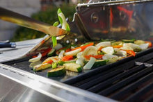 Cargar imagen en el visor de la galería, Cast Iron Plate x 3 – Turn Your Grill into a Griddle