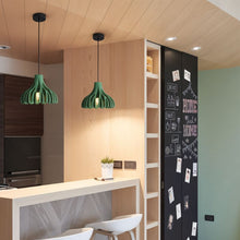 Cargar imagen en el visor de la galería, Coral Pendant Light