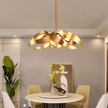 Load image into Gallery viewer, Cressida Chandelier