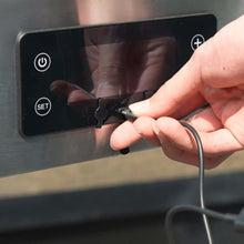 Load image into Gallery viewer, Denali 605 | Stainless Smart Tech Natural/Propane Gas Grill