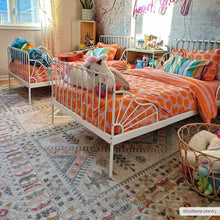 Load image into Gallery viewer, Diem Area Rug